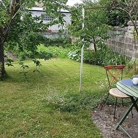 Un Paradis De Verdure En Plein Centre Ville Perigueux Luaran gambar