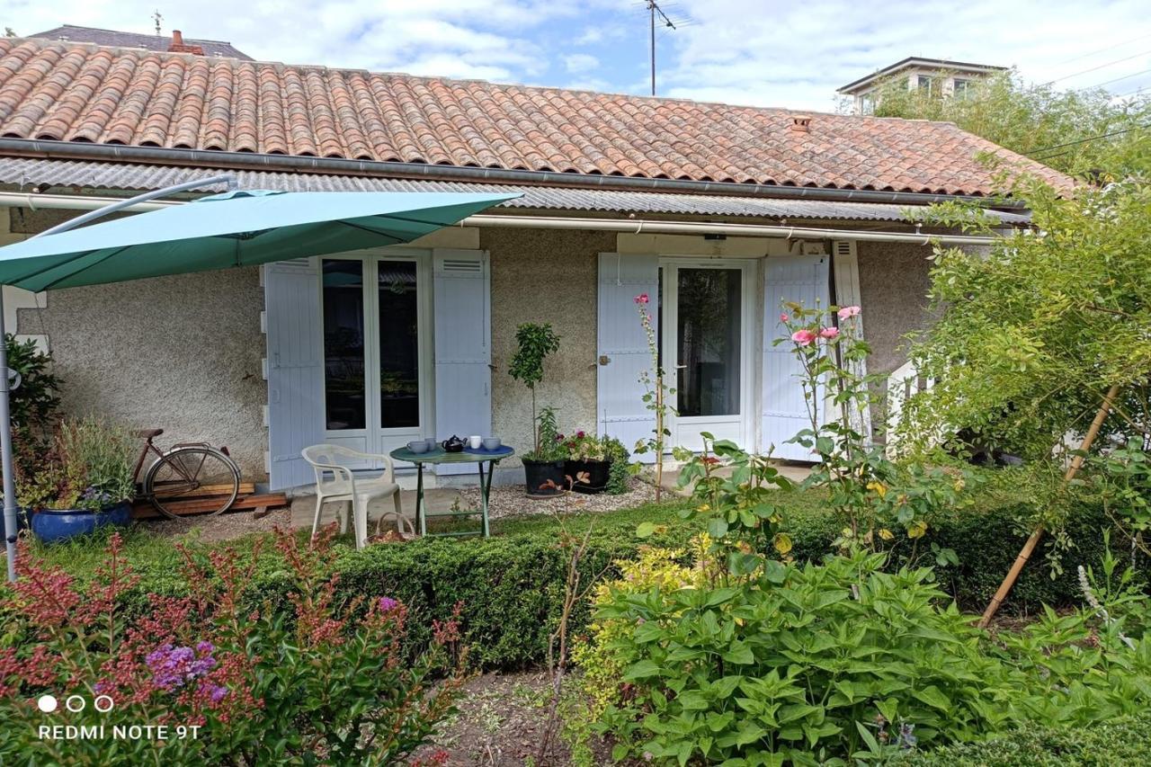 Un Paradis De Verdure En Plein Centre Ville Perigueux Luaran gambar